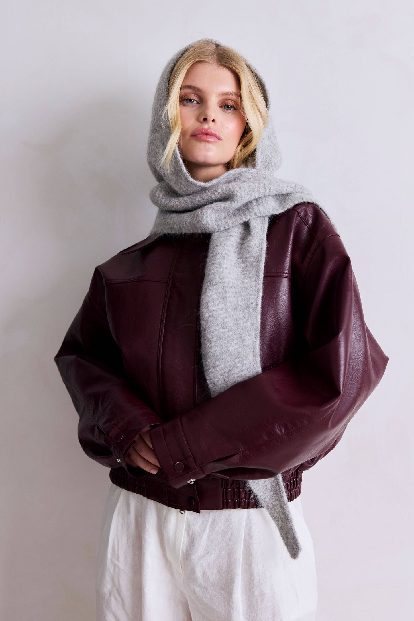 The Alpaca Hooded Scarf - Blizzard Grey