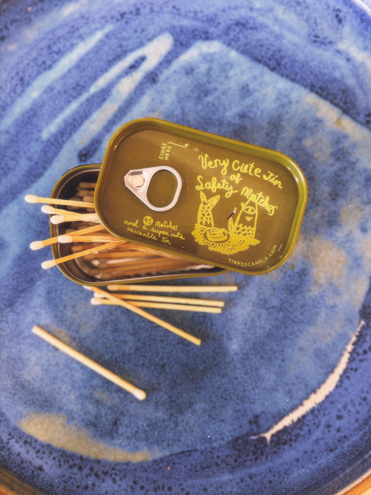 Very Cute Tin of Safety Matches (Green)