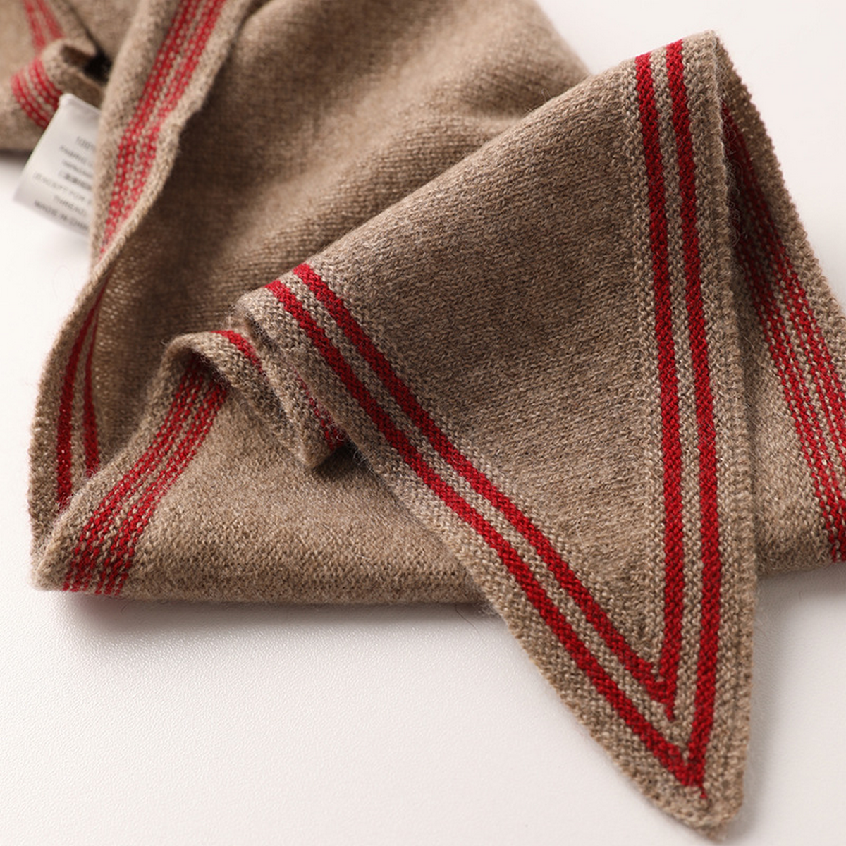 Cashmere Triangle Neck Scarf