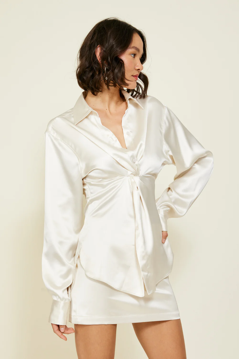 Lulu Knot Front Top