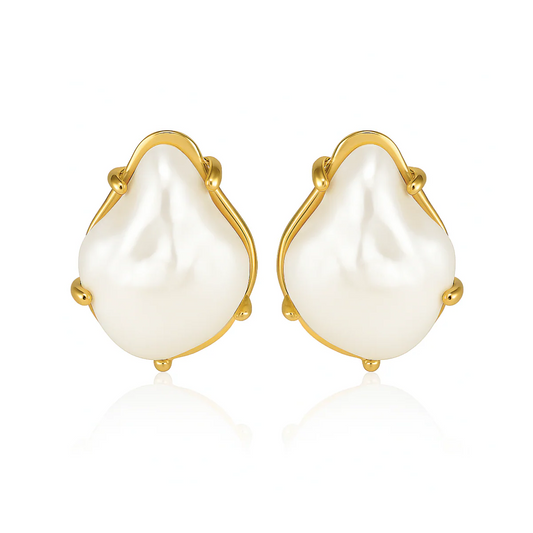 Willa Oversized Baroque Pearl Earring
