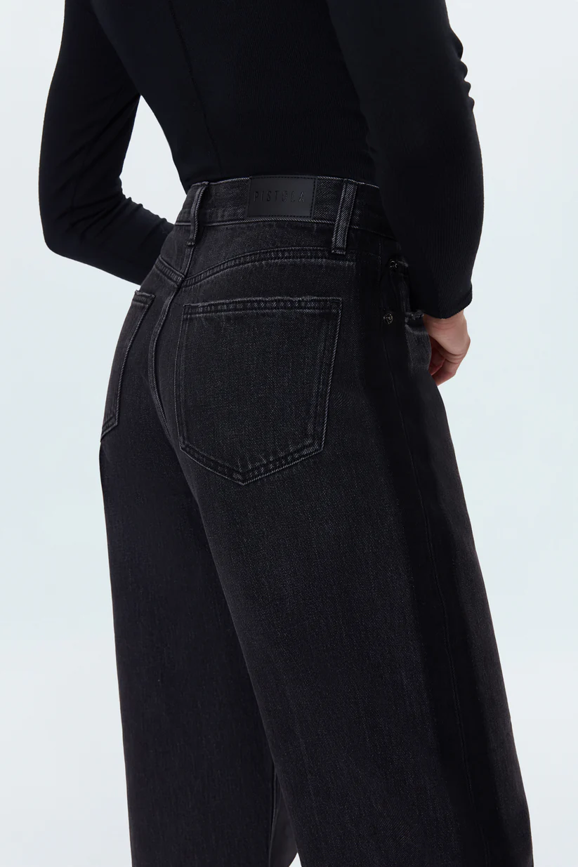 Wes High Rise Barrel Jean