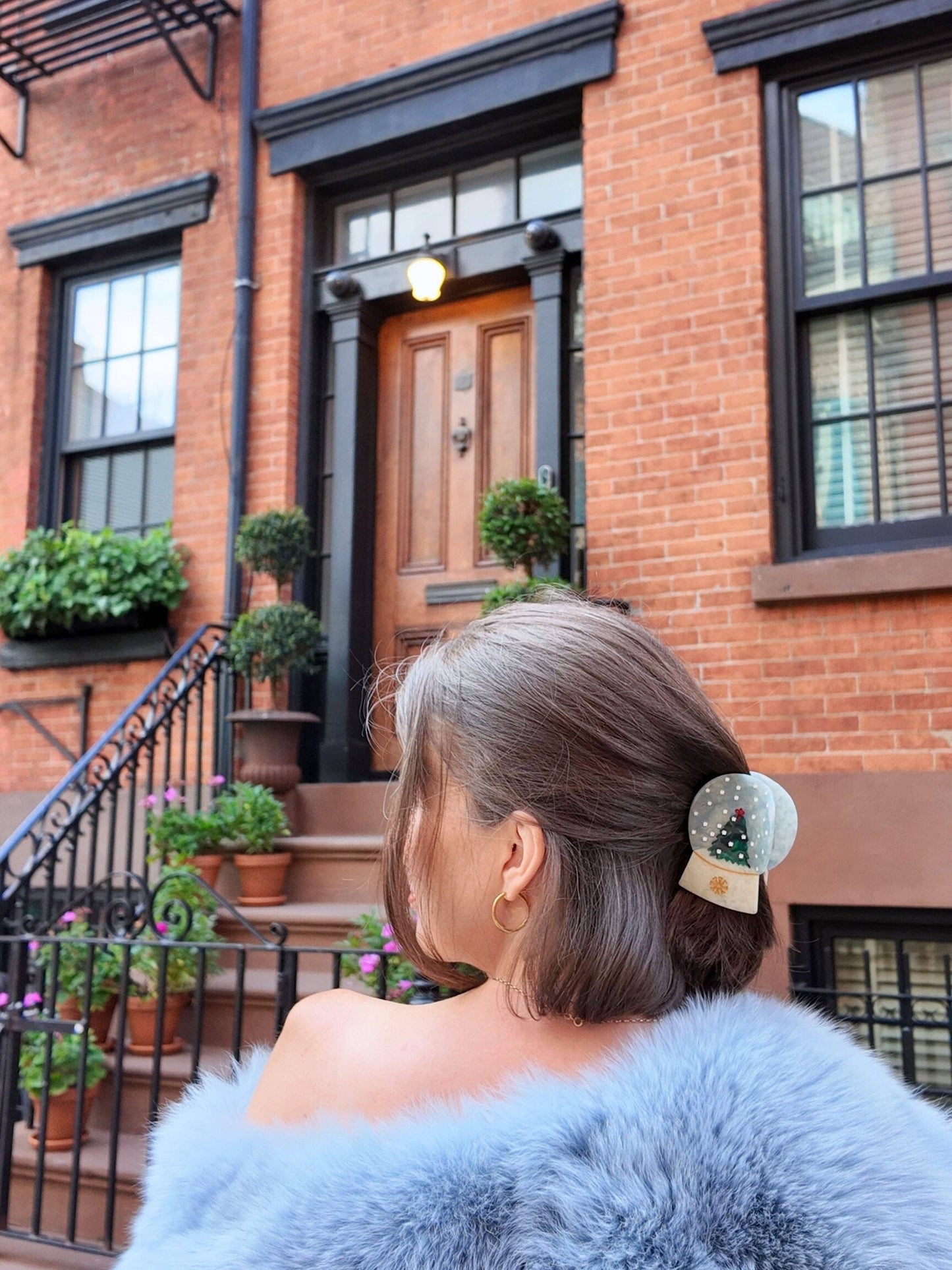 Snow Globe Claw Clip