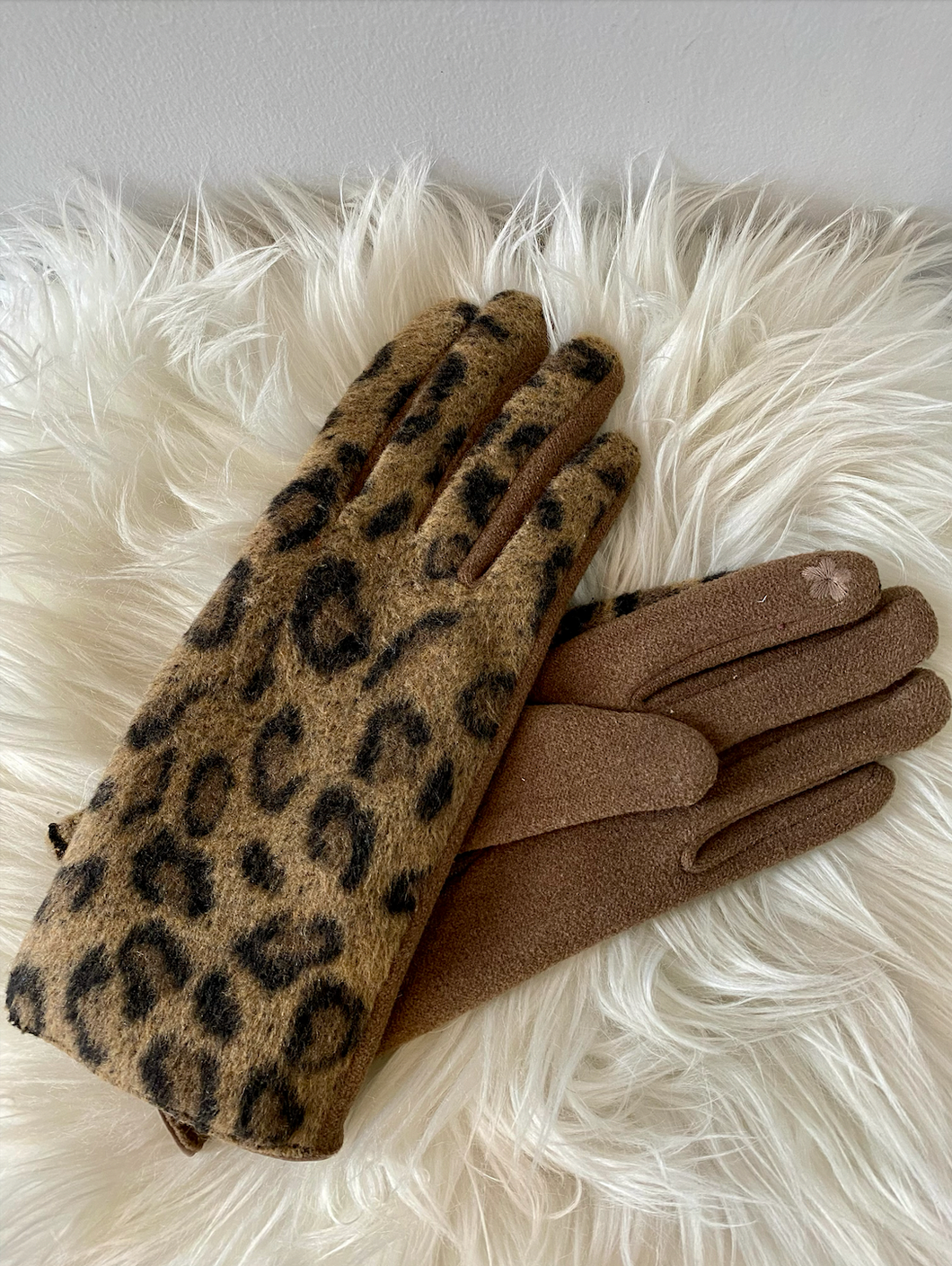 LBM Leopard Print Gloves